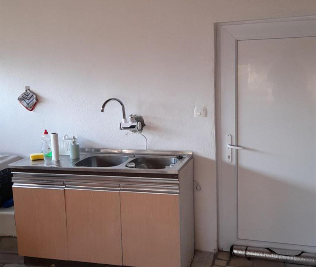 Kamena Kuca Family Rodin Apartment ชาพลินา ภายนอก รูปภาพ